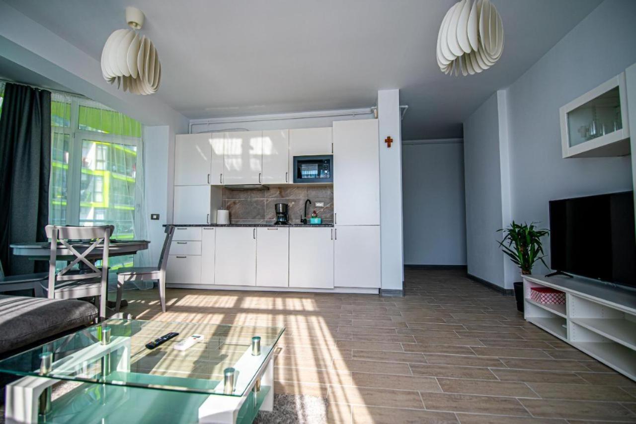 Apartament Katrina - Alezzi Beach - Sea View Năvodari Esterno foto